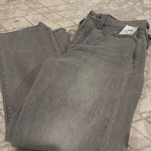 Women Gray Levi Jeans NWT